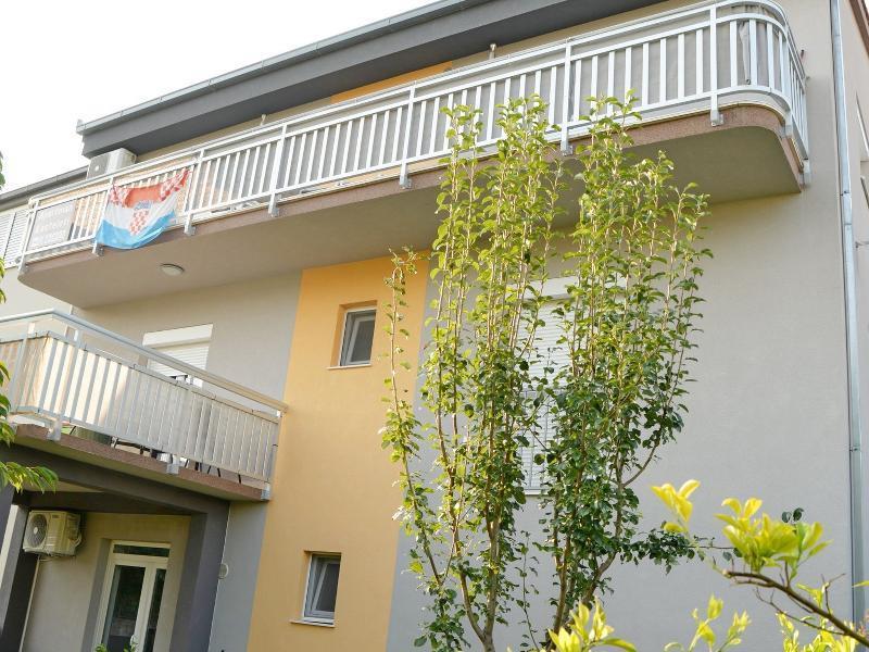 Apartments Damir Kaštel Štafilić Zewnętrze zdjęcie