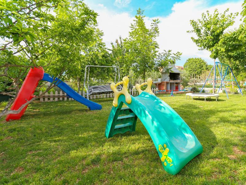 Apartments Damir Kaštel Štafilić Zewnętrze zdjęcie